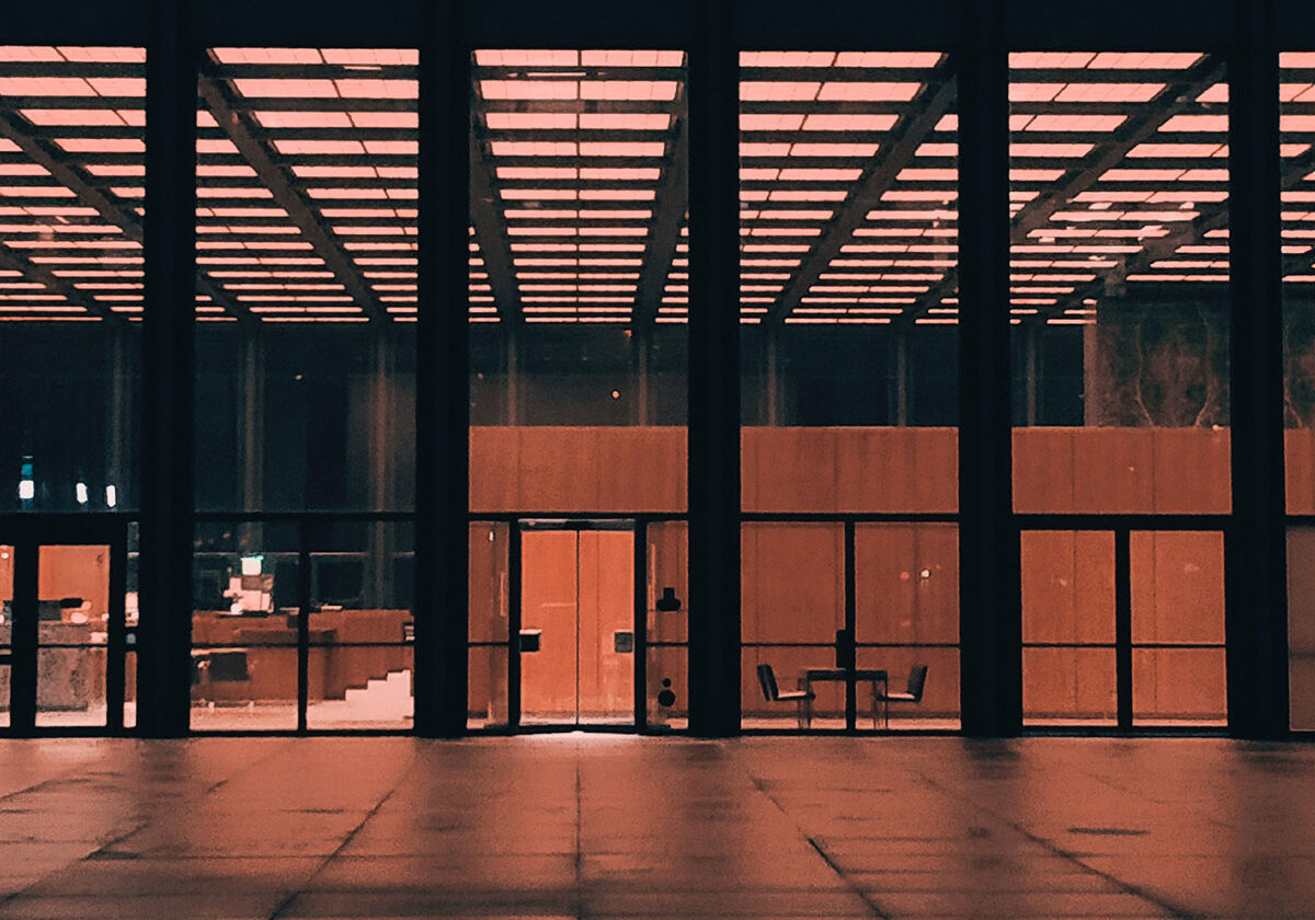 picture of commercial door